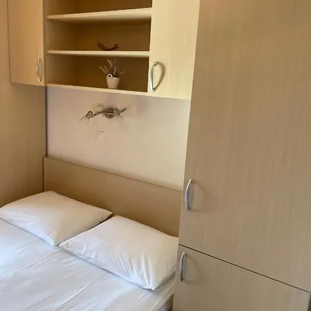 Pensión Dragica Makarska