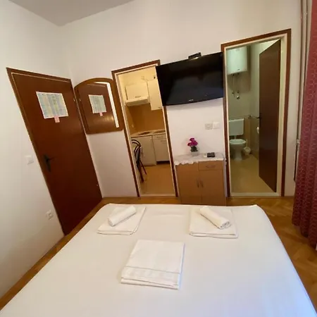 Pensión Dragica Makarska