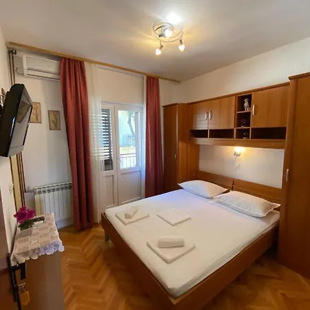 Dragica Pensión Makarska