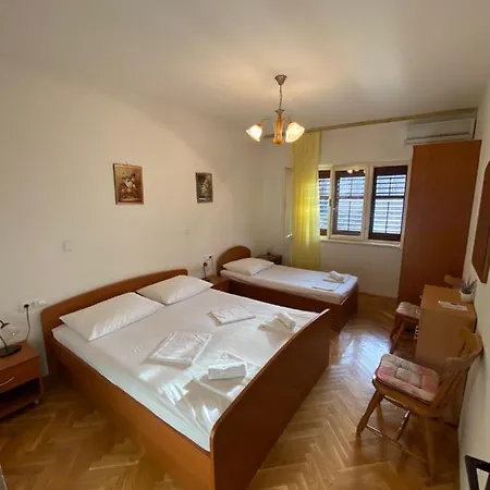 Dragica Gæstehus 3*