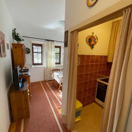 Gæstehus Dragica 3*